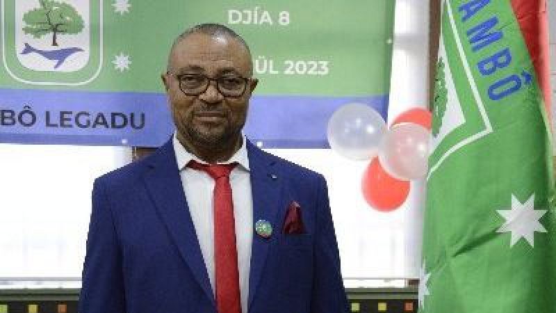 Cinco continentes - Entrevista con el responsable político de la isla de Annobón