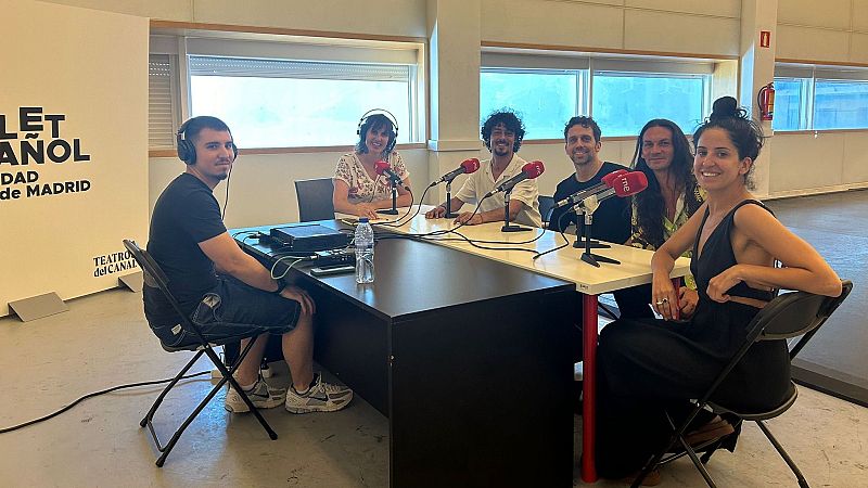 Primeros pasos del Ballet Español de la Comunidad de Madrid - A compás | Escuchar