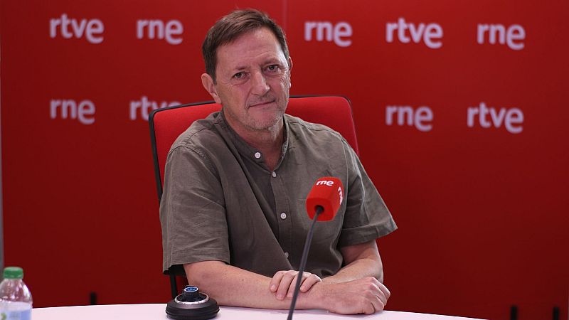 El ojo crítico - Contar la verdad con la 'Ropa de casa' de Martínez de Pisón