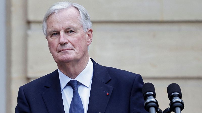 Cinco Continentes - Macron opta por el continuismo que representa Michel Barnier