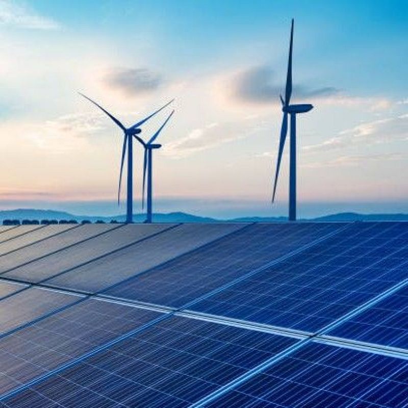 Fin de mes - Renovables: Contraste eólico y solar