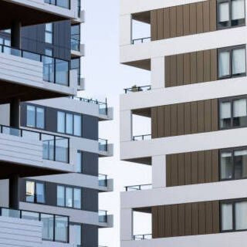 Fin de mes - Vivienda: problemas también con el suelo