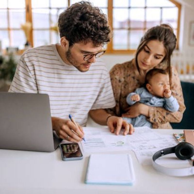Fin de mes - El ahorro de las familias en máximos