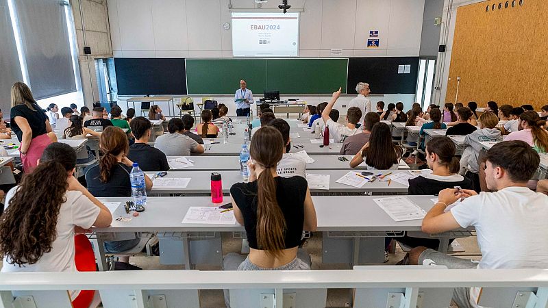 Las mañanas de RNE - Huelga de estudiantes: "Queremos ver ya el modelo de examen de la PAU"