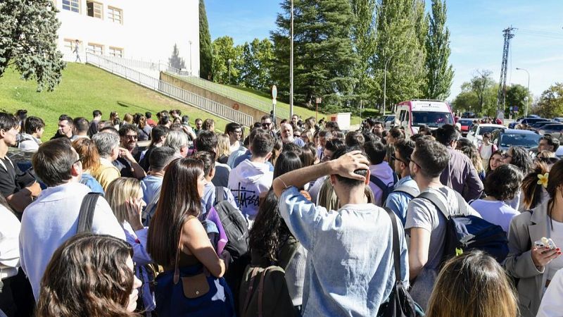 Diez minutos bien empleados - ¿Están las oposiciones obsoletas? - 21/09/24