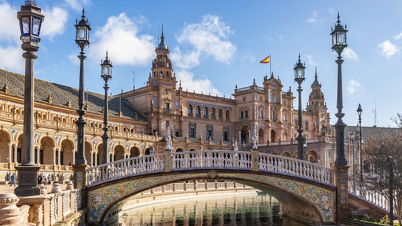 En clave Turismo - Turismo de pantalla seduce a 4 de cada 10 viajeros españoles - 06/11/24 - escuhar ahora