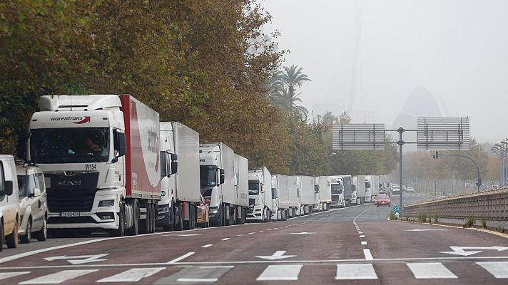Las Mañanas de RNE con Josep Cuní - ATA: \"Estar sin ayudas pone a los transportistas en una situación crítica\" - Escuchar ahora