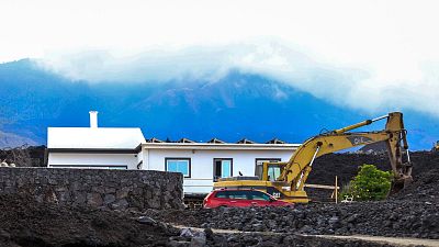 Las Ma�anas de RNE con Josep Cun� - Vecina de La Palma: "La burocracia es peor que el volc�n" - Escuchar ahora