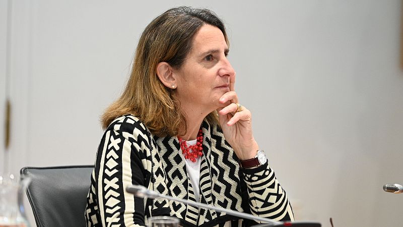 Crónica internacional - El Parlamento Europeo examina en audiencia a Teresa Ribera