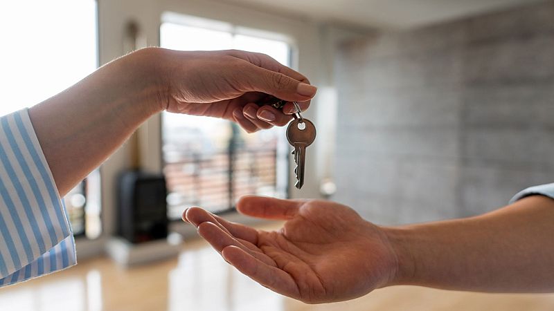 L'habitatge d'ús turístic dispara el preu del lloguer a Catalunya