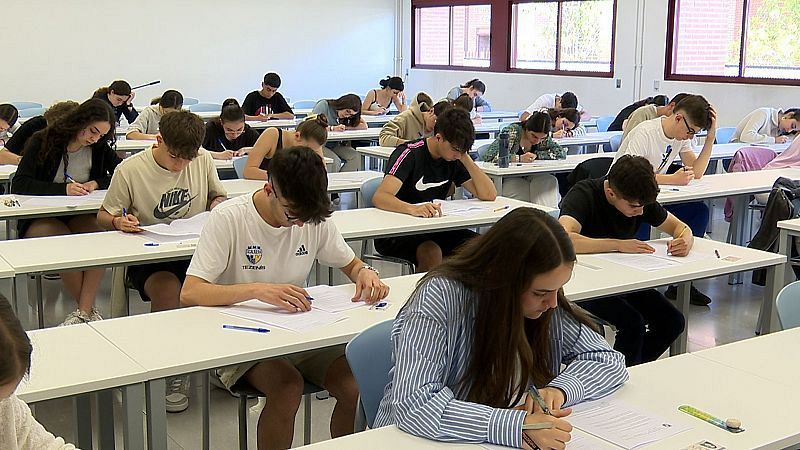 Un nou estudi ratifica els mals resultats dels alumnes catalans en matemàtiques i ciències