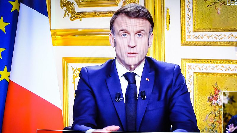 Crónica internacional - Macron nombrará en los próximos días un nuevo primer ministro - Escuchar ahora