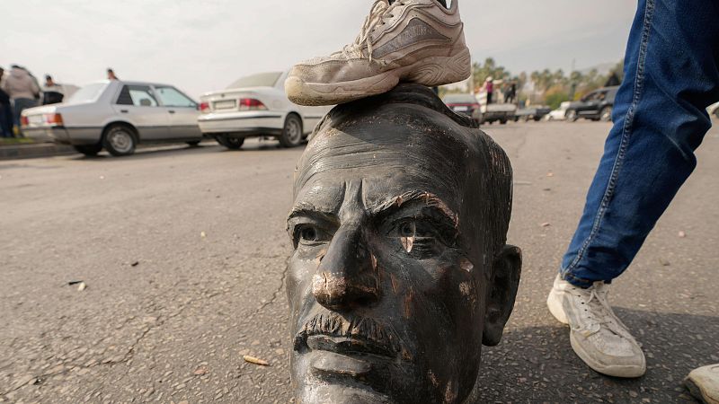 'La cara B': Juan Carlos Soriano | Estatuas por el suelo