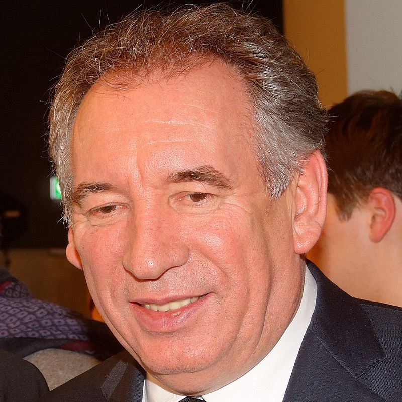 Europa abierta - Macron elige al centrista François Bayrou como nuevo primer ministro de Francia