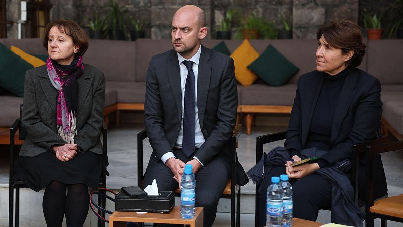 La UE muestra su apoyo al gobierno interino sirio - Escuchar ahora