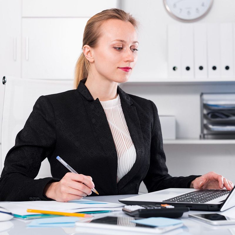 Fin de mes - Empleo público y oposiciones - Escuchar ahora