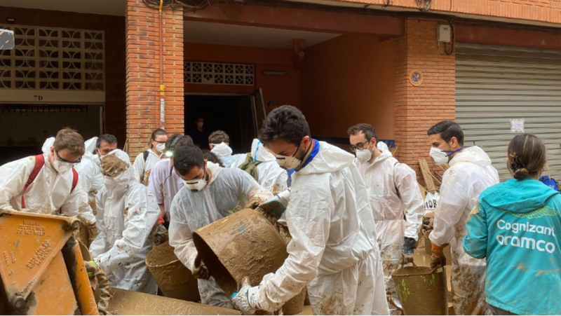 Primer Congreso de Voluntarios de Valencia homenajea a los voluntarios de la dana - Escuchar ahora