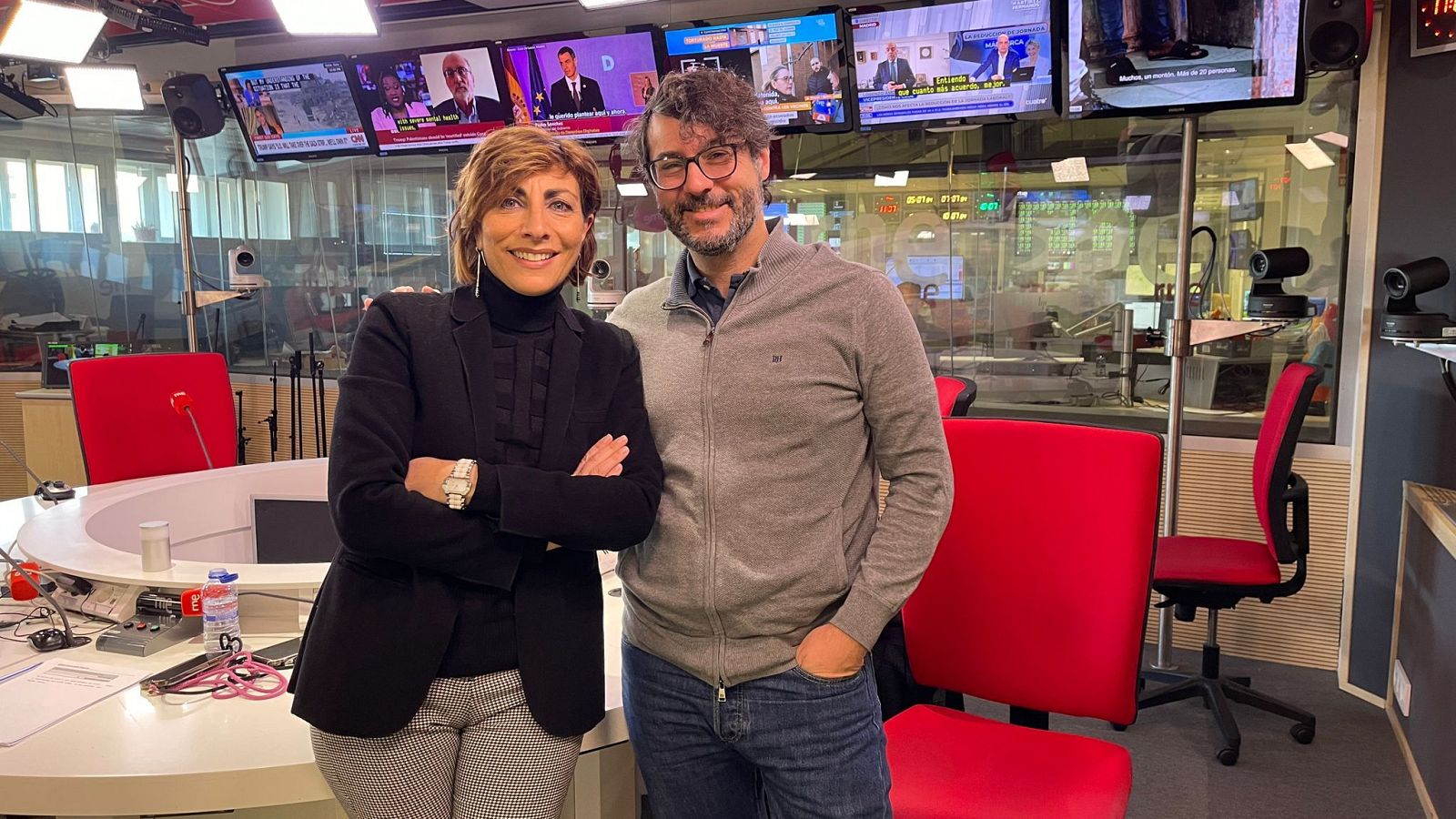 Las mañanas de RNE - Mamen Asencio - Fernando Velázquez busca su segundo Goya con 'La Infiltrada' y 'Buffalo Kids' - Escuchar ahora