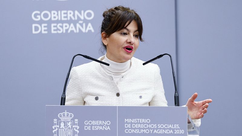 Sira Rego defiende que ninguna comunidad autónoma se queda fuera del acuerdo para el reparto de migrantes: "Pido altura política al PP"