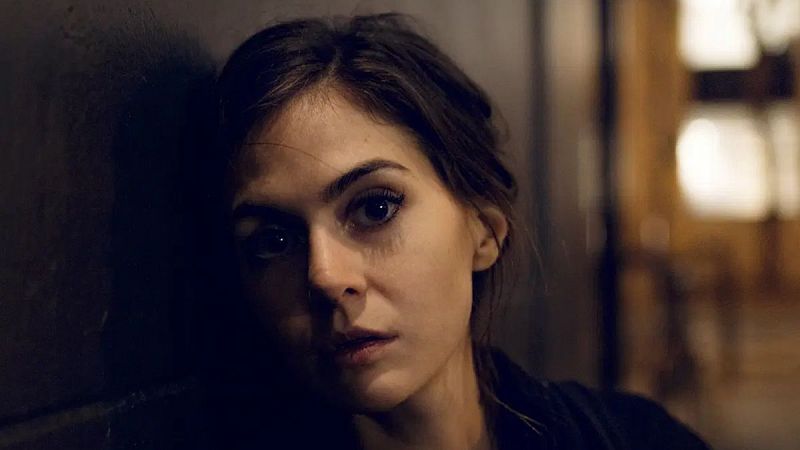 Sin rodeos - Vera Sola se recrea en la intimidad y el dramatismo - 10/02/2025 - Escuchar ahora