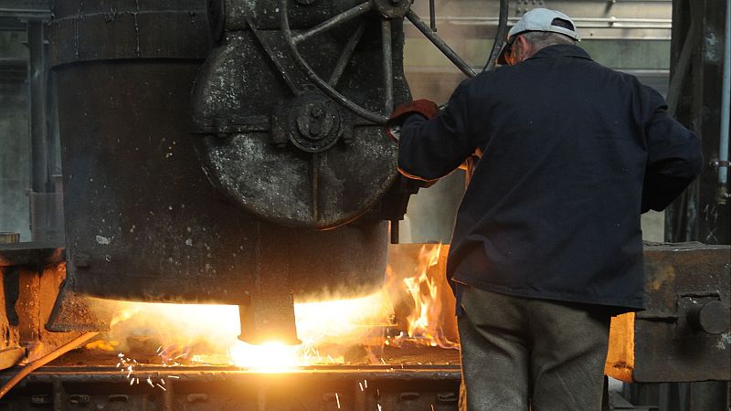 Carola Hermoso, directora general de la Unión de Empresas Siderúrgicas: "Estos aranceles van a agravar los desequilibrios del mercado global" - Escuchar ahora