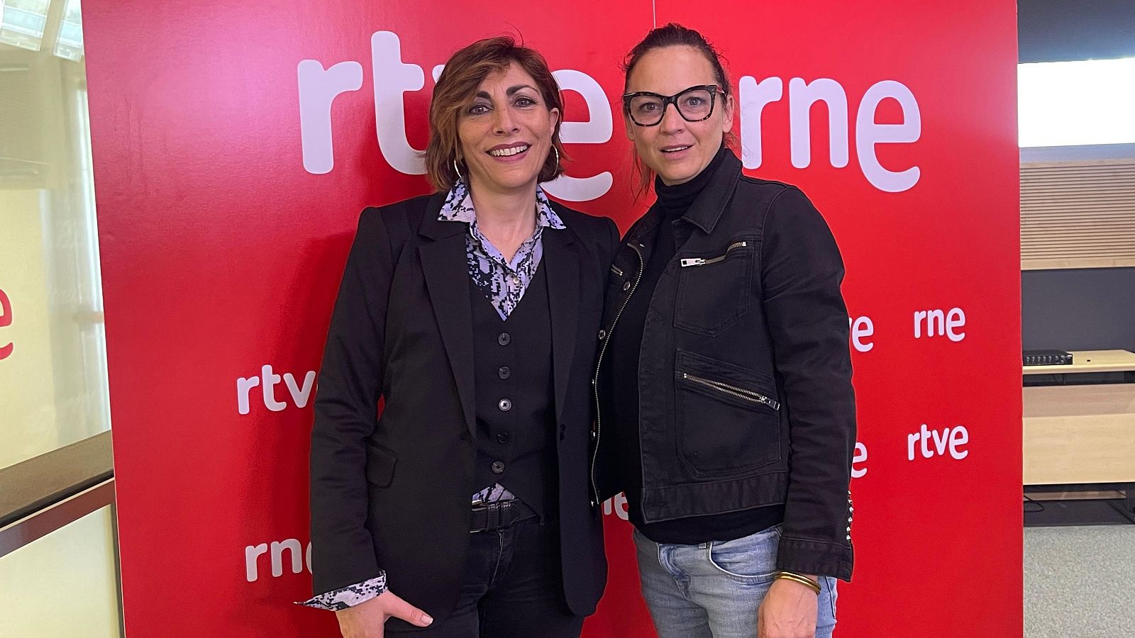 Las Mañanas de RNE - Mamen Asencio -  Leonor Watling: "He ido al psicólogo y no dejaré de hacerlo" - Escuchar ahora