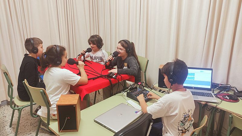 'Radio compañeros' del CEIP Antonio Hernández, en Móstoles