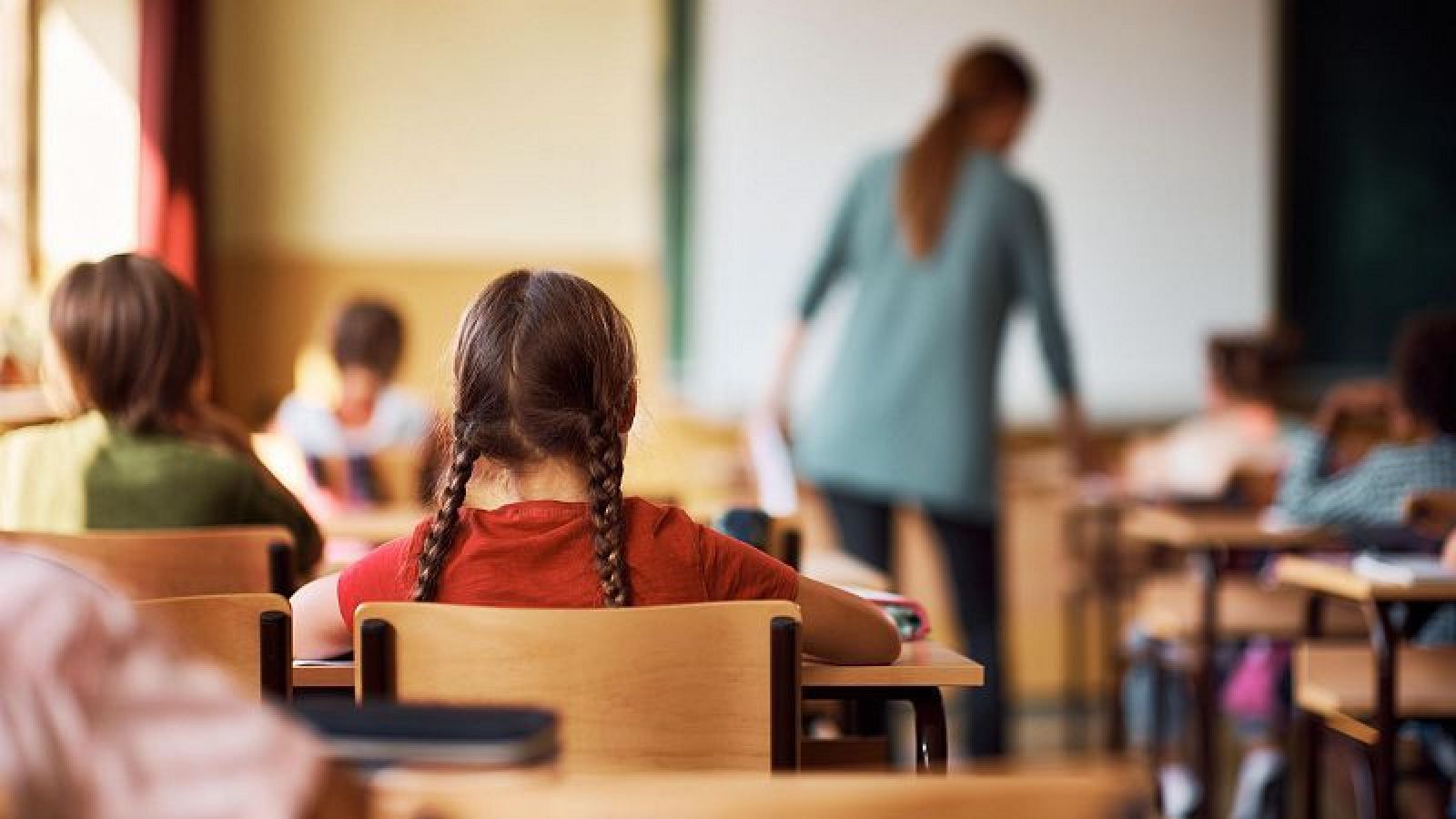 Els sindicats docents, decebuts amb la data fixada per Educació per a l'inici del curs