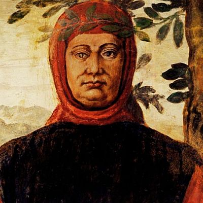 Retrato de Francesco Petrarca con corona de laurel; fondo montañoso con un pueblo y parte de un árbol.