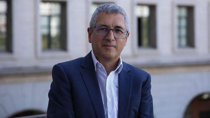 Hugo Morán sobre Mazón: "Ya no sirve el mecanismo de lanzar botes de humo para intentar distraer la atención" - Escuchar ahora