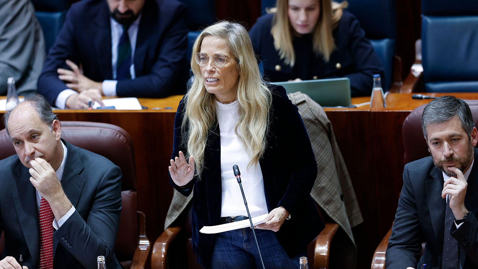 Rocío Albert, consejera de Economía, Hacienda y Empleo de la Comunidad de Madrid, sobre la condonación de deuda: "Nos está haciendo un regalo envenenado" - Escuchar ahora