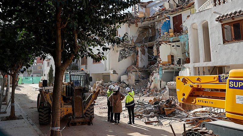 Raúl Camacho, miembro del Comité Local de Emergencia y Reconstrucción de Catarroja: "La mayoría de los vecinos que viven en bajos no han podido volver" - Escuchar ahora