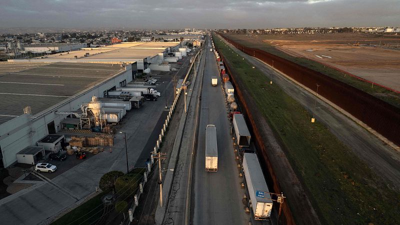 Cinco continentes - La relación entre México y Estados Unidos tras la llegada de Donald Trump - Escuchar ahora