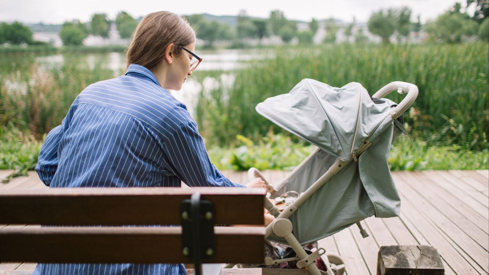 Más Cerca - Las mujeres encabezan el 80% de las familias monoparentales - Escuchar Ahora