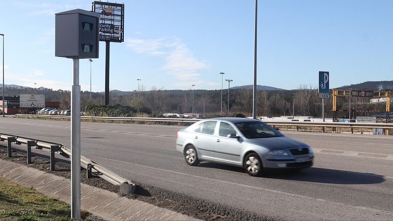 Protesta contra un radar de trànsit a la Jonquera | GEMMA ESTEBA