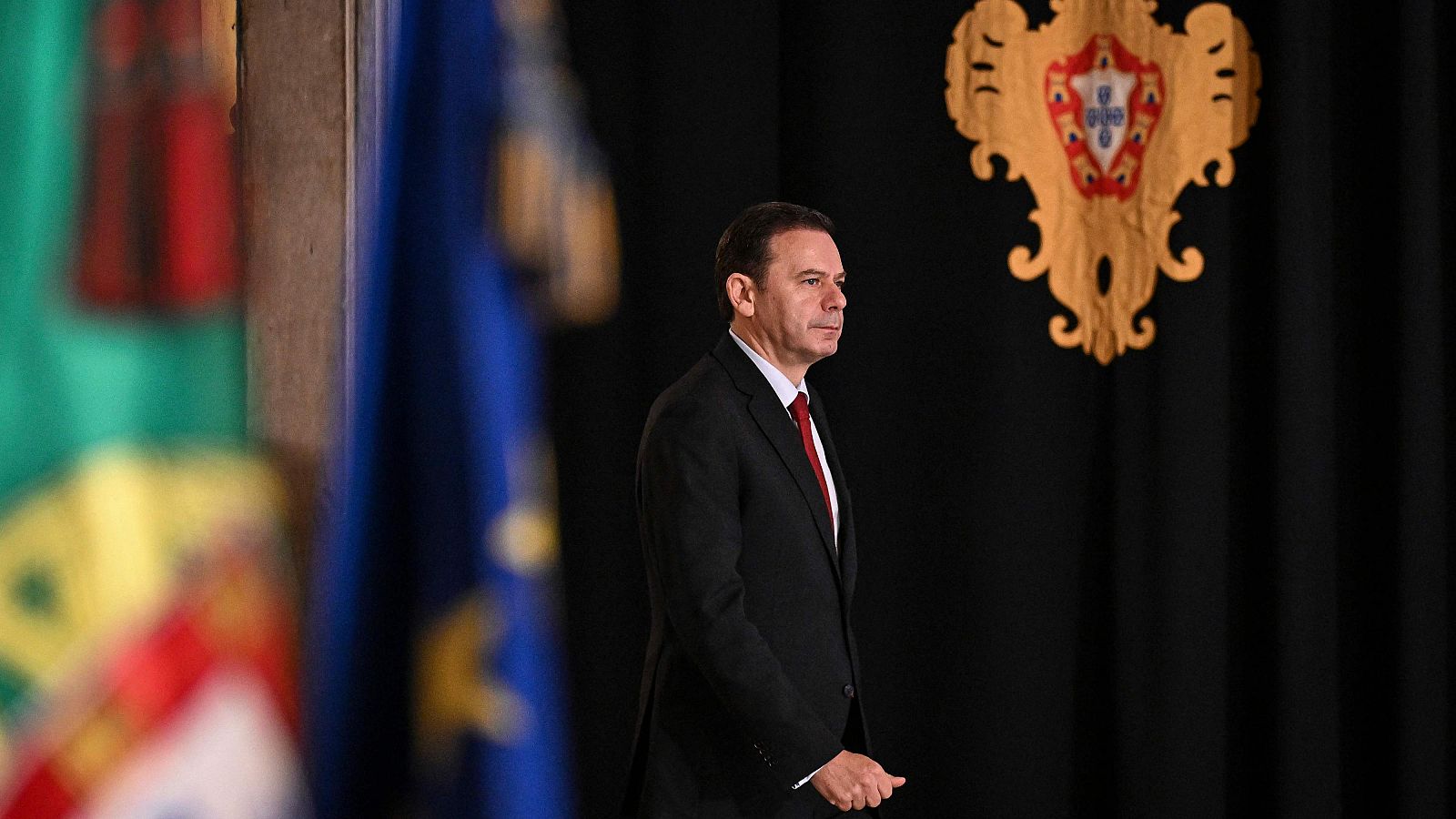 Crisis política en Portugal: "Una serie de desaciertos han desembocado en el colapso parlamentario del Gobierno" - Escuchar ahora