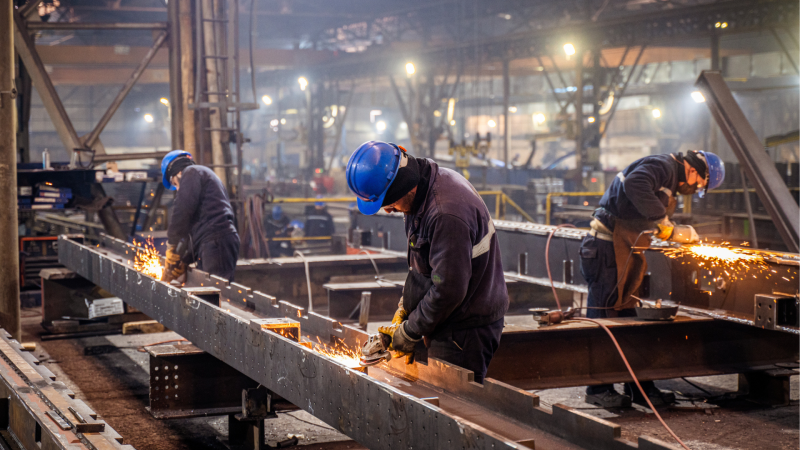 Las Mañanas de RNE - Europa responde a los aranceles de EE.UU. al aluminio y el acero con gravámenes millonarios - Escuchar Ahora