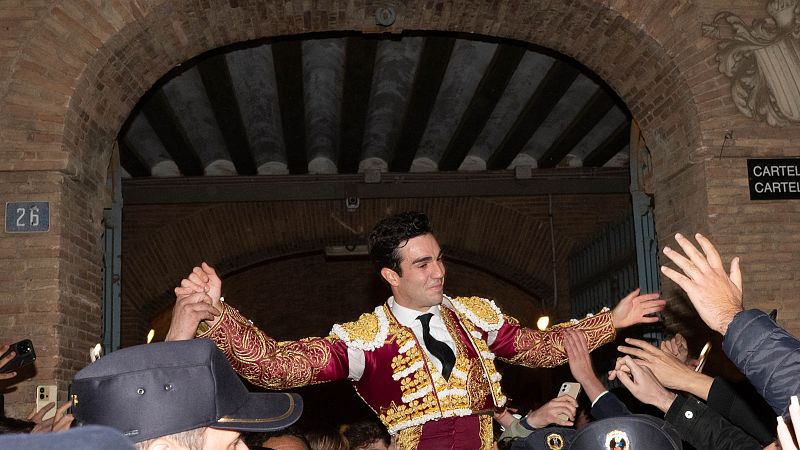 Clarín - Tomás Rufo va más allá en Fallas - 16/03/25