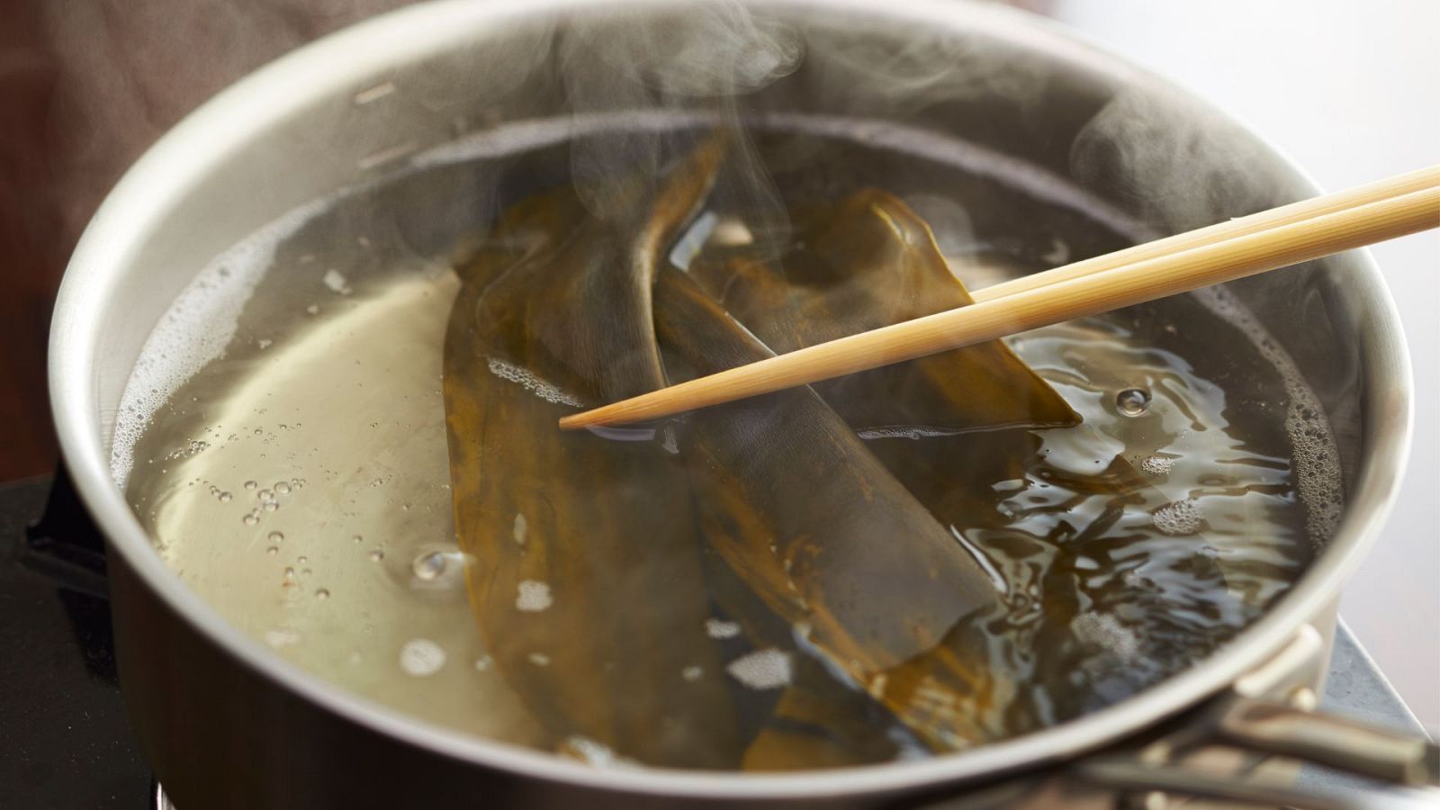 Podría ser peor - Cocina con María Lo: Caldo dashi - Escuchar ahora