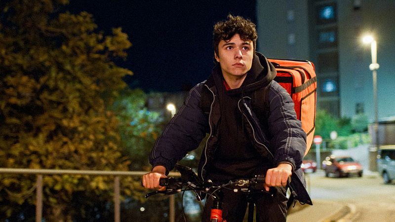 "L'âge imminent": vieillir, grandir? question de perspective - Escuchar ahora