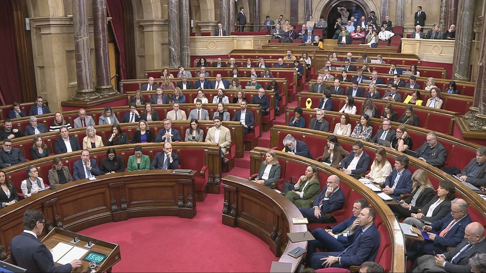 Illa demana al Parlament "confiança" per resoldre la situació de Rodalies | Àlex Cabrera