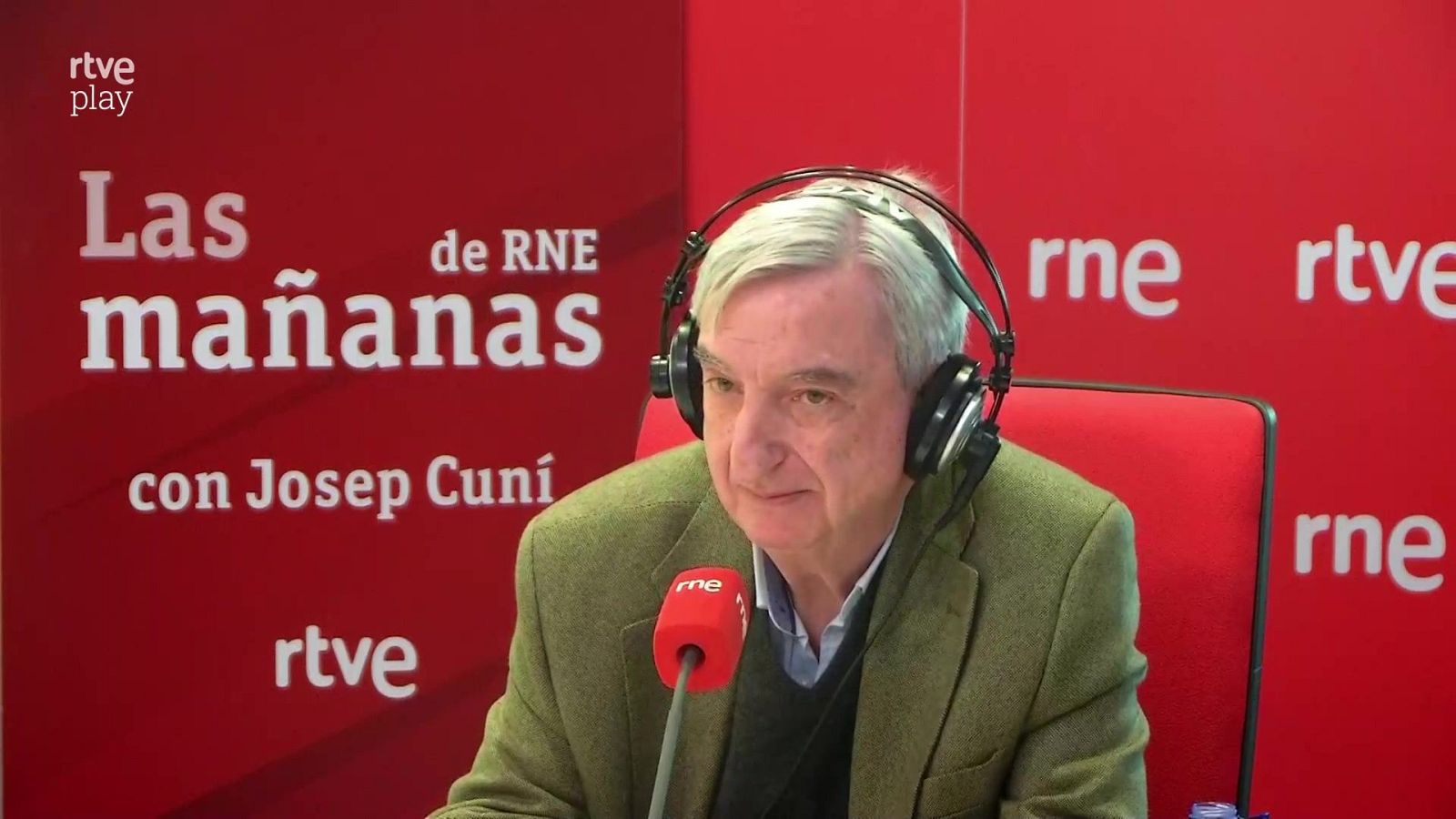 Rafael Dezcallar, exembajador y autor de 'El ascenso de China': "Es importante entender cómo China ha llegado al crecimiento económico y político" - Escuchar ahora