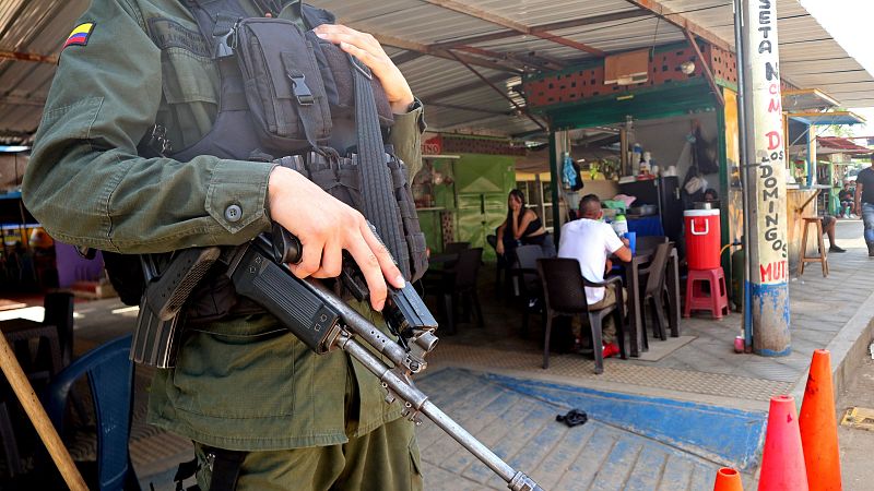 Reportajes 5 continentes - El reclutamiento de menores en Colombia se dispara