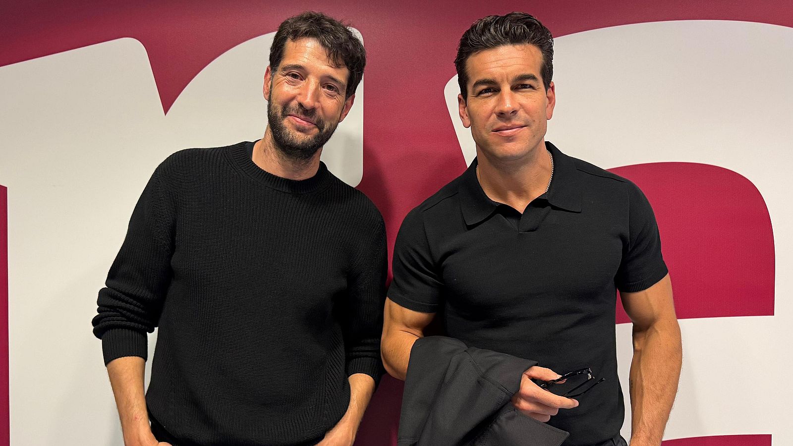 Las mañanas de RNE - Mamen Asencio - Gerard Oms y Mario Casas llevan 'Muy lejos' su promesa - Escuchar ahora