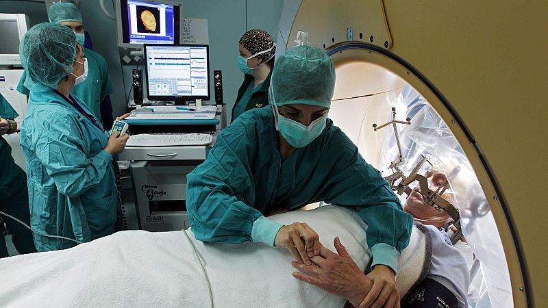 Entre probetas - Enfermedad de parkinson y sus avances técnicos y científicos - 15/04/25