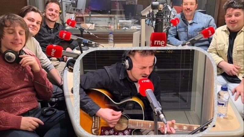 Entre dos luces - Melifluo y sus ' Voces externas' - 15/04/25 - escuchar ahora