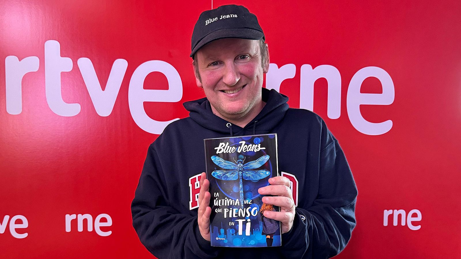 Las mañanas de RNE - Mamen Asencio - Una lectora de Blue Jeans es la protagonista de su nueva novela - Escuchar ahora