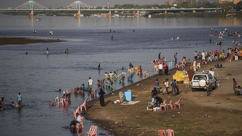 Cinco continentes - Dos años del conflicto en Sudán - Escuchar ahora