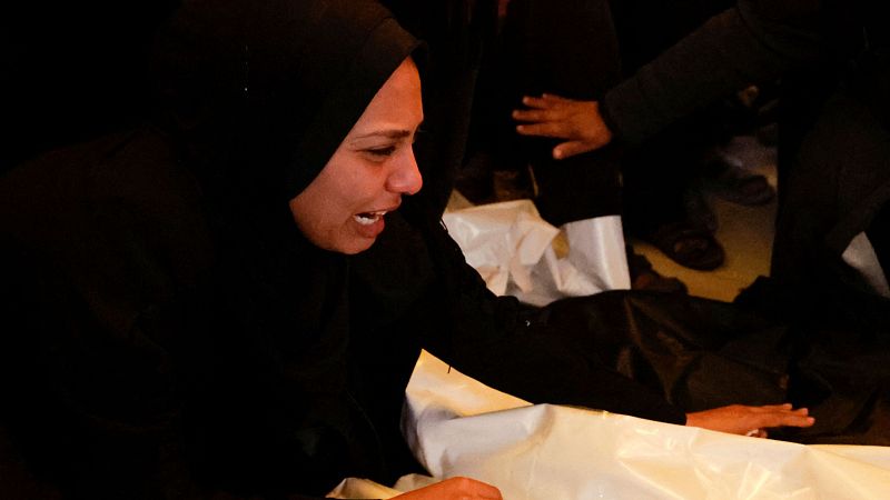 Crónica internacional - Israel ha atacado esta esta madrugada un campamento de desplazados