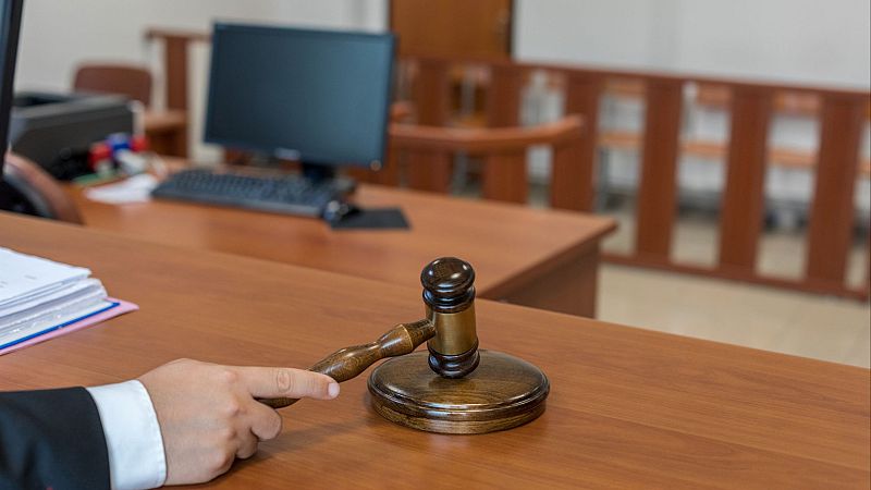 Conocemos la 'cara B' de la semana con Juan Carlos Soriano: "La tarima" - Escuchar ahora